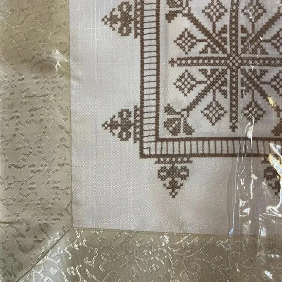 Kilim Printed with an embroidery pattern Tablecloth 150x220cm White Turkey - Picture 4 of 4